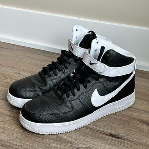 Air Force AF1 “07” High‎ Top Sneakers